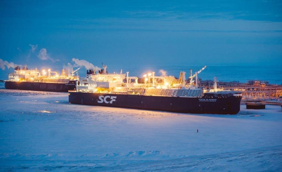 Arc7 LNG carriers loading LNG at Sabetta in the Russian Arctic. (Source: Novatek) Yamal 2017